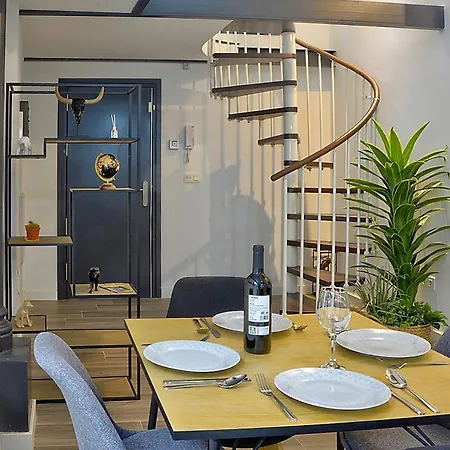 Duplex Moderno En Alameda Apartment Seville Exterior photo